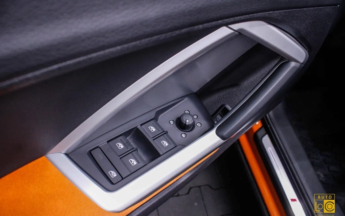 Audi Q3 cena 134444 przebieg: 43000, rok produkcji 2019 z Urzędów małe 781